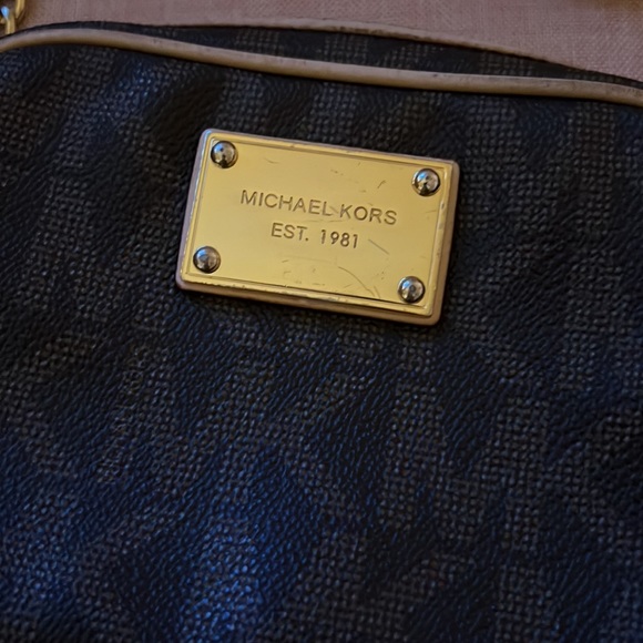 Brown Michael Kors cross body bag - Picture 2 of 4